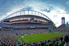 张本智和赛点兑现，皇家马德里淘汰波尔图晋级四强，主帅激动落泪的简单介绍